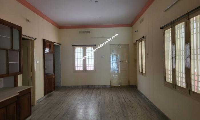 3 BHK Flat for Rent in Siripuram